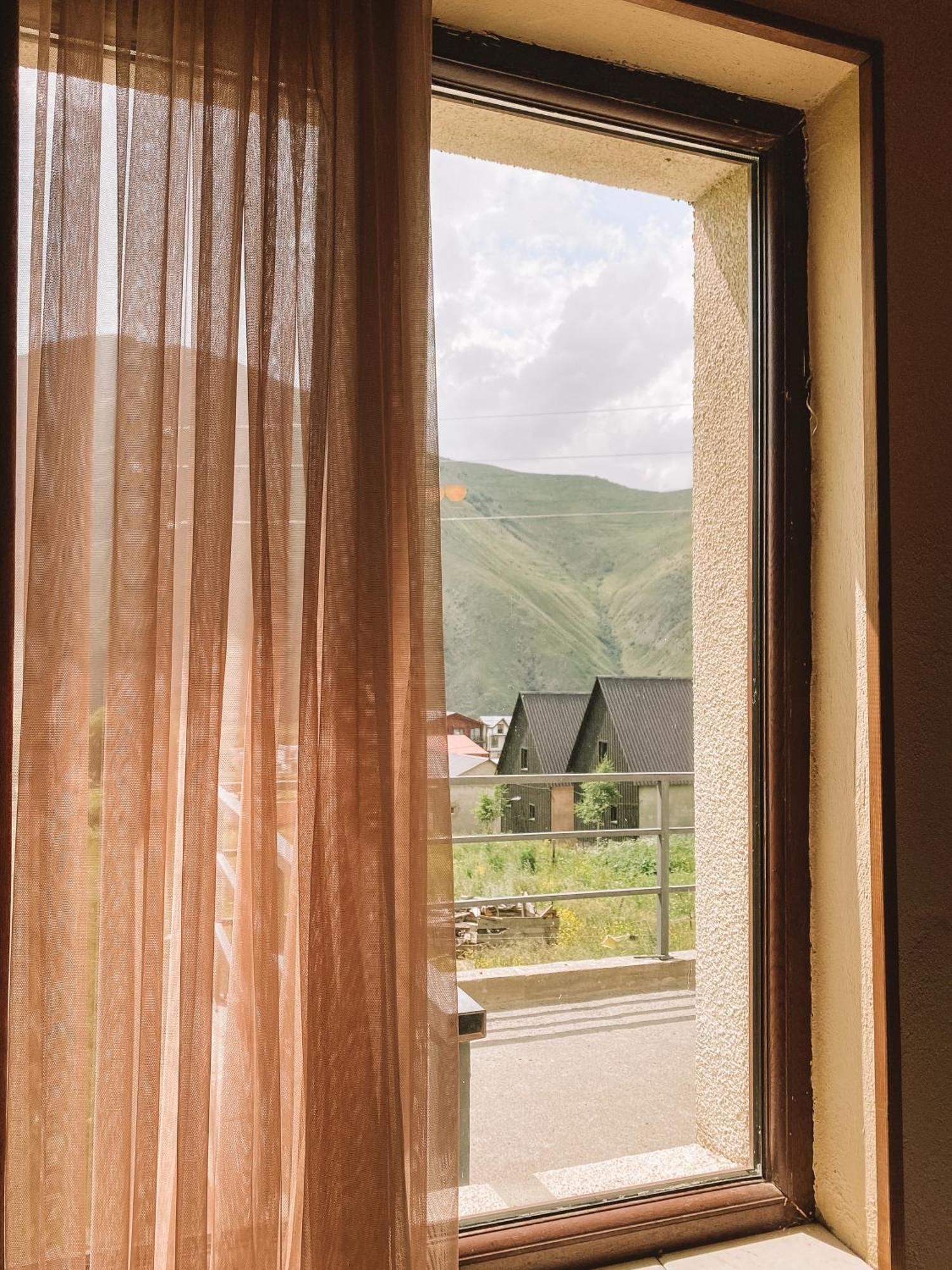 Hotel Arte In Kazbegi Exterior foto
